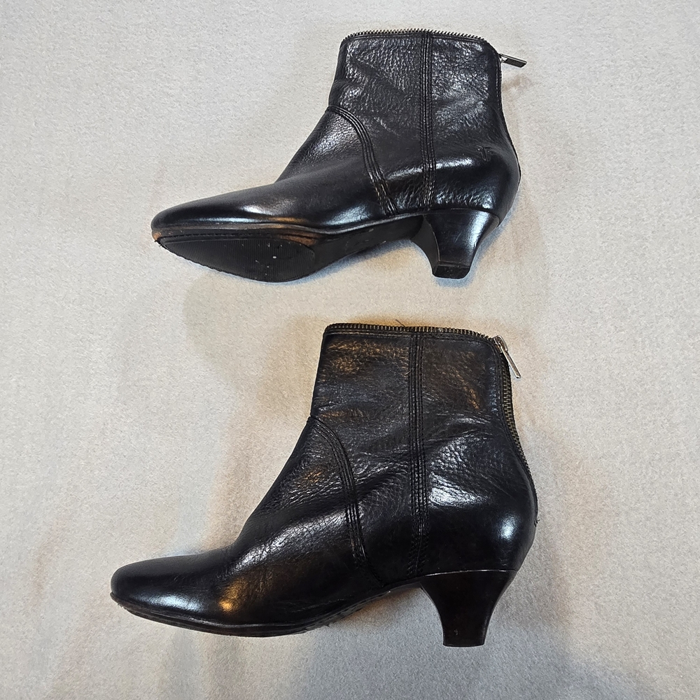 Frye Ankle Boots Women 6M Black Leather Kitten Heel Back Zip Pointed Toe - Picture 4 of 12